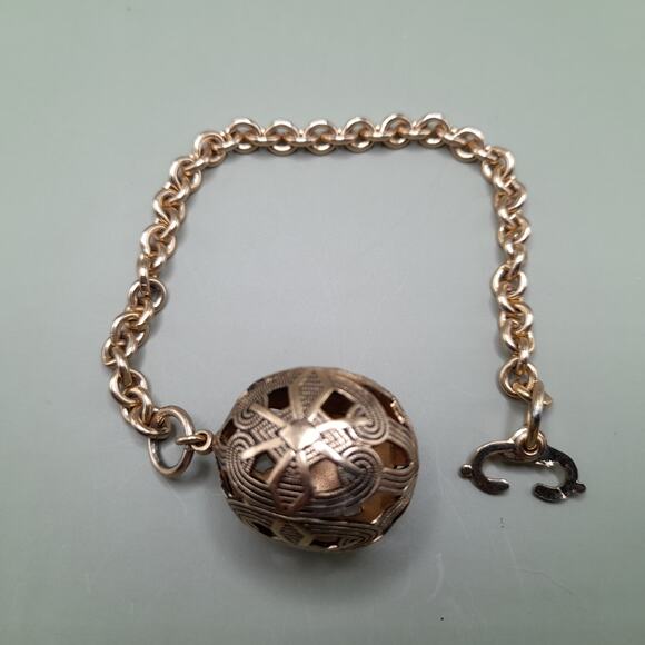 Vintage Gold-tone Chain Bracelet Sister Clasp Spherical Filigree Charm, 7 Inch - Picture 7 of 10